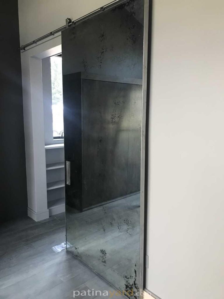 light antique mirror single barn door